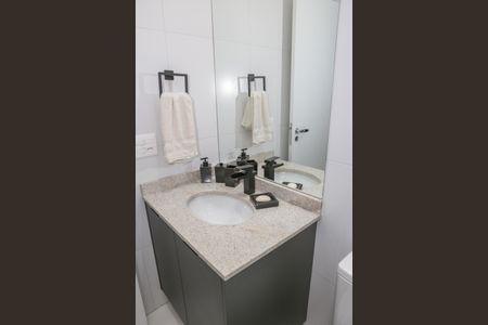 Banheiro de kitnet/studio à venda com 1 quarto, 28m² em Pompeia, São Paulo