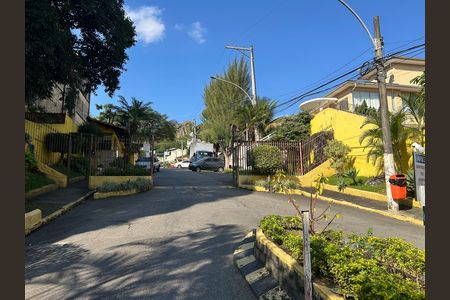 Casa de condomínio para alugar com 239m², 3 quartos e 1 vagaPortaria