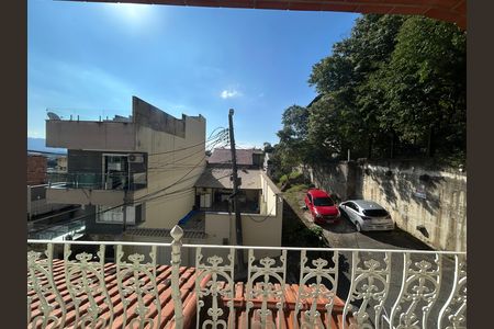Vista do Quarto 2 de casa de condomínio para alugar com 3 quartos, 239m² em Vila Valqueire, Rio de Janeiro