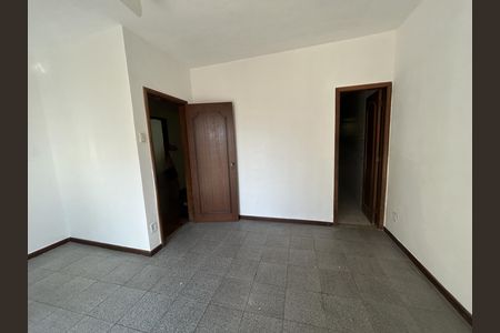 Casa de condomínio para alugar com 239m², 3 quartos e 1 vagaSuíte