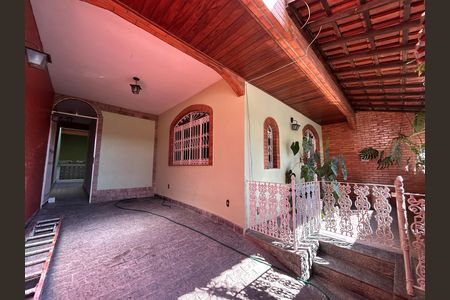 Garagem de casa de condomínio para alugar com 3 quartos, 239m² em Vila Valqueire, Rio de Janeiro