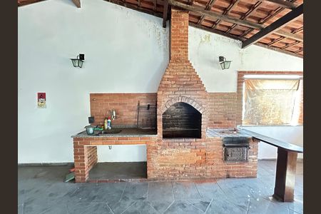 Casa de condomínio para alugar com 239m², 3 quartos e 1 vagaChurrasqueira