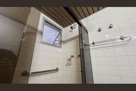 Apartamento para alugar com 110m², 2 quartos e 2 vagasBanheiro 