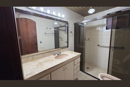 Apartamento para alugar com 110m², 2 quartos e 2 vagasBanheiro 