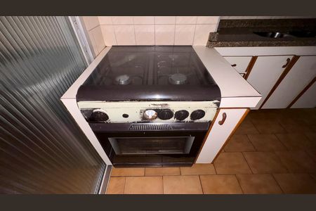 Apartamento para alugar com 110m², 2 quartos e 2 vagasCozinha