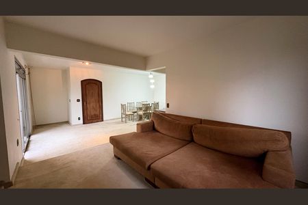 Apartamento para alugar com 110m², 2 quartos e 2 vagasSala
