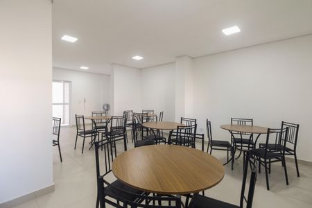 Apartamento para alugar com 50m², 2 quartos e 1 vaga Apartamento para alugar com 50m², 2 quartos e 1 vagaCondomínio - Salão de Festas
