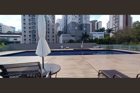 Apartamento à venda com 38m², 1 quarto e 1 vaga Apartamento à venda com 38m², 1 quarto e 1 vagaÁrea comum - Piscina