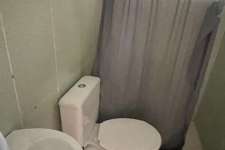 Casa para alugar com 50m², 2 quartos e sem vagaBanheiro