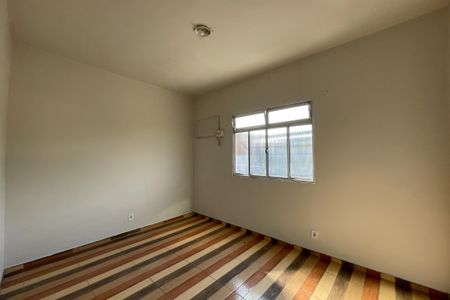 Quarto 1 de casa para alugar com 2 quartos, 50m² em Jardim Olavo Bilac, Duque de Caxias