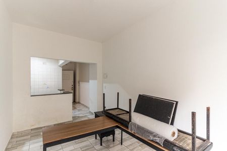 Apartamento à venda com 38m², 1 quarto e sem vaga Apartamento à venda com 38m², 1 quarto e sem vagaSala
