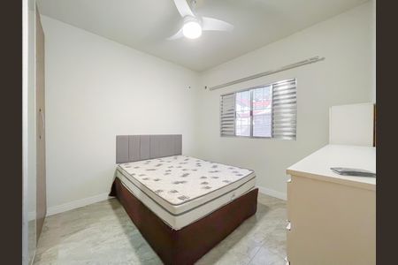 Quarto de casa para alugar com 1 quarto, 32m² em Bela Vista, Osasco