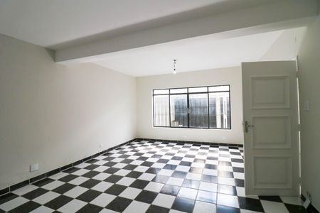 Casa para alugar com 165m², 4 quartos e 2 vagas