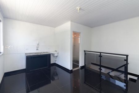 Sala/Cozinha de kitnet/studio para alugar com 1 quarto, 30m² em Cidade Nitro Operária, São Paulo