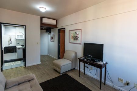 Sala de apartamento para alugar com 1 quarto, 50m² em Centro, Campinas