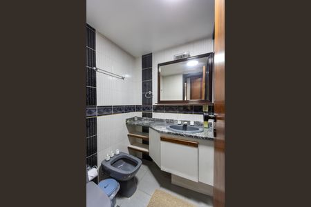 Banheiro de apartamento para alugar com 1 quarto, 50m² em Centro, Campinas