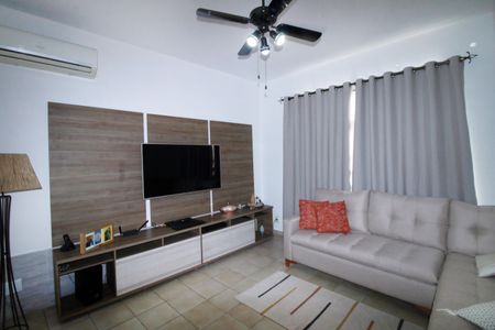 Casa 1 - Sala de casa à venda com 6 quartos, 196m² em Penha, Rio de Janeiro