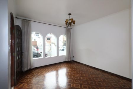 Casa para alugar com 252m², 4 quartos e 4 vagasSala