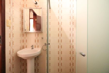 Casa para alugar com 252m², 4 quartos e 4 vagasBanheiro