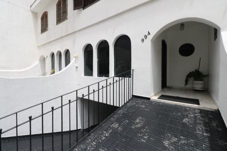 Casa para alugar com 252m², 4 quartos e 4 vagasFachada