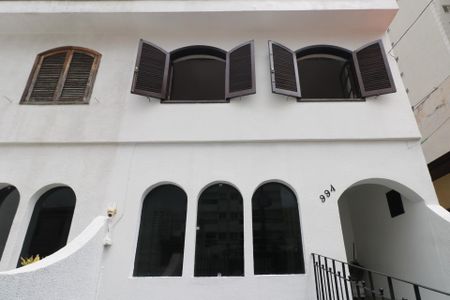 Casa para alugar com 252m², 4 quartos e 4 vagasFachada