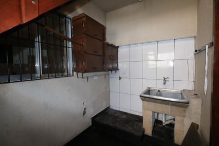 Casa para alugar com 252m², 4 quartos e 4 vagasÁrea de Serviço