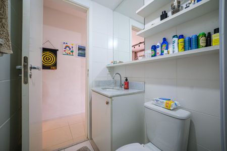 Apartamento à venda com 66m², 3 quartos e 1 vagaBanheiro Social