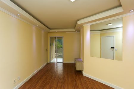 Sala de apartamento à venda com 2 quartos, 52m² em Parque Taboão, Taboão da Serra