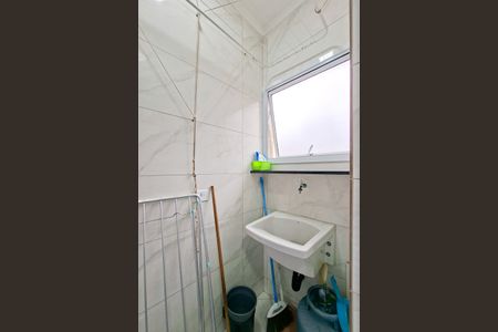 Casa de condomínio para alugar com 66m², 2 quartos e 1 vagaÁrea de Serviço