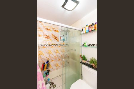 Apartamento à venda com 61m², 2 quartos e 1 vaga Apartamento à venda com 61m², 2 quartos e 1 vagaBanheiro da Suíte