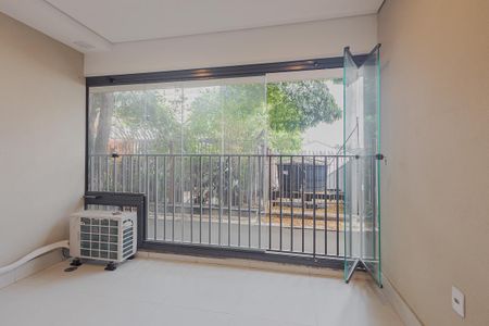 Varanda de kitnet/studio à venda com 1 quarto, 28m² em Sumaré, São Paulo