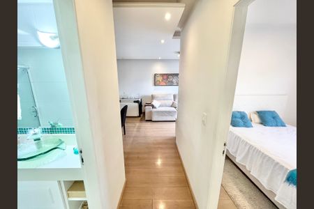 Apartamento à venda com 78m², 3 quartos e 2 vagas Apartamento à venda com 78m², 3 quartos e 2 vagasCorredor