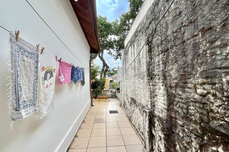 Casa à venda com 105m², 2 quartos e 1 vagaÁrea externa