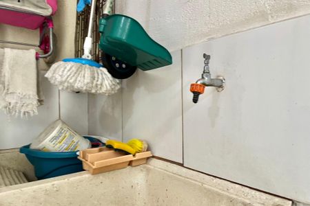 Casa à venda com 105m², 2 quartos e 1 vagaÁrea de Serviço