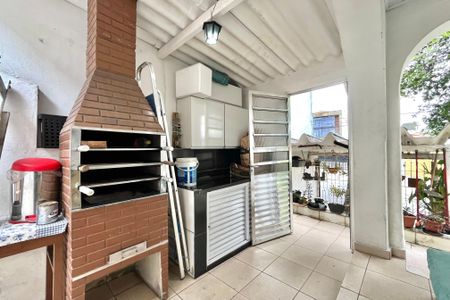 Casa à venda com 105m², 2 quartos e 1 vagaQuintal