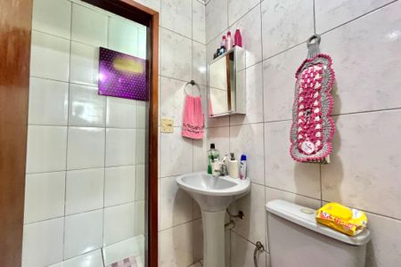 Casa à venda com 105m², 2 quartos e 1 vagaBanheiro