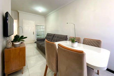 Sala de apartamento à venda com 3 quartos, 60m² em Bairro da Glória, Contagem