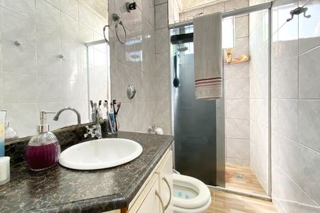 Apartamento à venda com 60m², 3 quartos e 1 vaga Apartamento à venda com 60m², 3 quartos e 1 vagaBanheiro