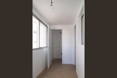 Apartamento à venda com 105m², 3 quartos e 1 vagaÁrea de Serviço