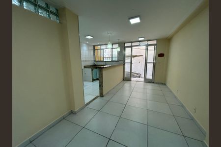 Sala de casa para alugar com 4 quartos, 320m² em Piedade, Rio de Janeiro