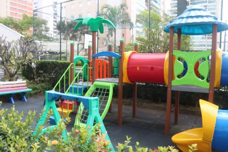 Apartamento à venda com 78m², 2 quartos e 2 vagasÁrea comum - Playground