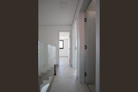 Casa à venda com 95m², 3 quartos e 1 vagaCorredor