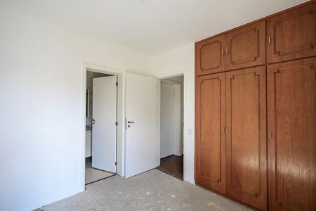 Apartamento à venda com 139m², 3 quartos e 2 vagasSuíte 2