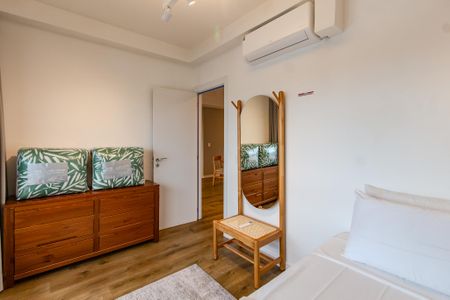 Quarto de apartamento à venda com 2 quartos, 64m² em Praia de Belas, Porto Alegre