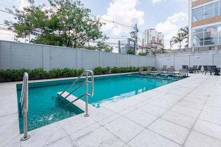 Apartamento para alugar com 38m², 2 quartos e sem vagaÁrea comum - Piscina