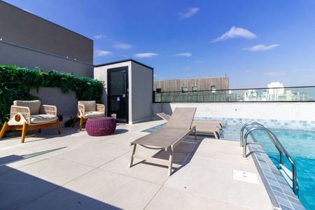 Apartamento à venda com 25m², 1 quarto e sem vagaÁrea comum - Piscina