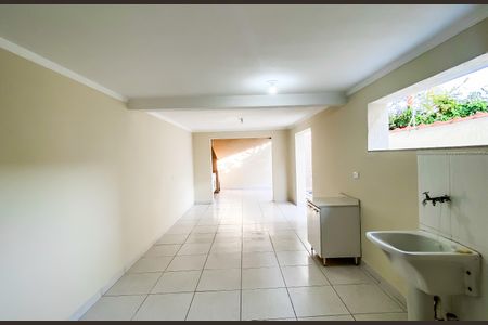 Casa à venda com 170m², 2 quartos e 2 vagas Casa à venda com 170m², 2 quartos e 2 vagasÁrea de Serviço