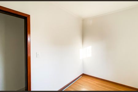 Casa à venda com 170m², 2 quartos e 2 vagas Casa à venda com 170m², 2 quartos e 2 vagasQuarto 2
