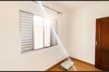 Casa à venda com 170m², 2 quartos e 2 vagas Casa à venda com 170m², 2 quartos e 2 vagasQuarto 3