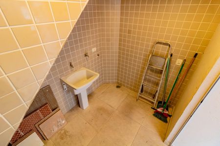 Casa à venda com 205m², 3 quartos e 2 vagasÁrea de Serviço